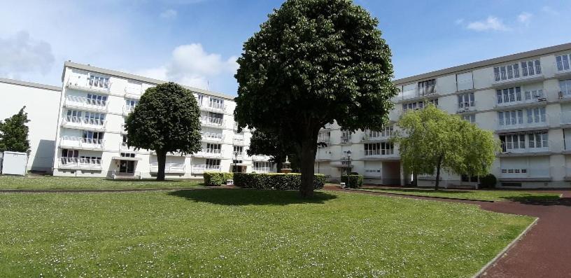 Appartement Lumineux Idealement Situe A Proximite De Musees Equipements Sportifs Salle De Spectacle Commerces Caen Zewnętrze zdjęcie